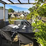Dutch Masters Short Stay Apartments