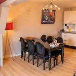 Dutch Masters Short Stay Apartments